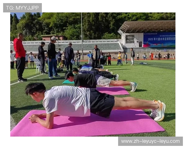 足球训练中的核心力量训练与比赛实战应用